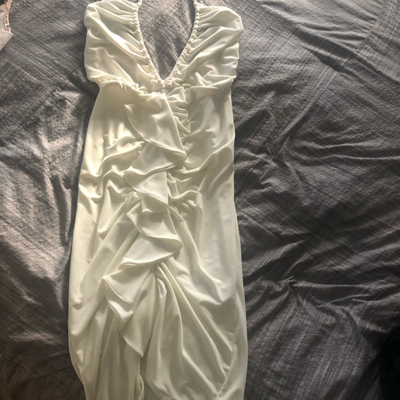 Mamas Boutique Dress. BROKEN ZIPPER - Picture 2 of 3